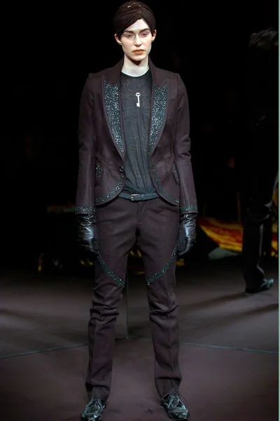 Look 39